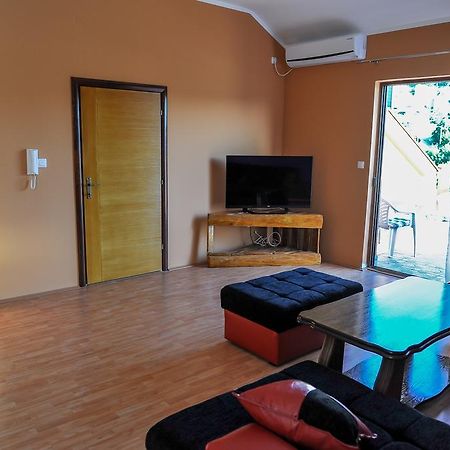 Apartman Selena Требинье Экстерьер фото